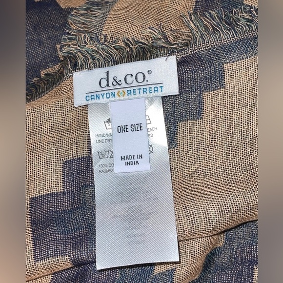 DEMIN & CO. Canyon Retreat Double Face Jacquard Scarf - Picture 3 of 8